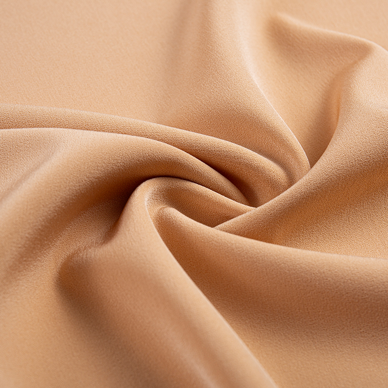 Tessuto elasticizzato a quattro vie in raso a righe orizzontali imitazione acetato